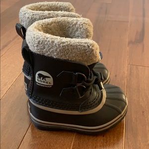 Sorel toddler boots
